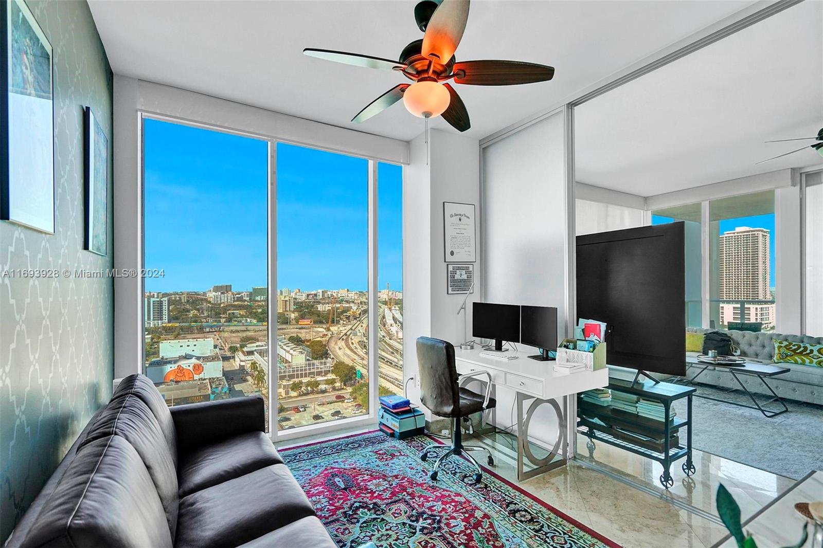 1040 Biscayne Blvd #1506, Miami FL 33132