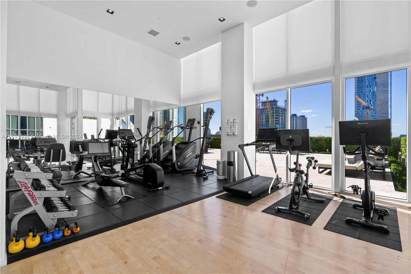 1040 Biscayne Blvd #1506, Miami FL 33132
