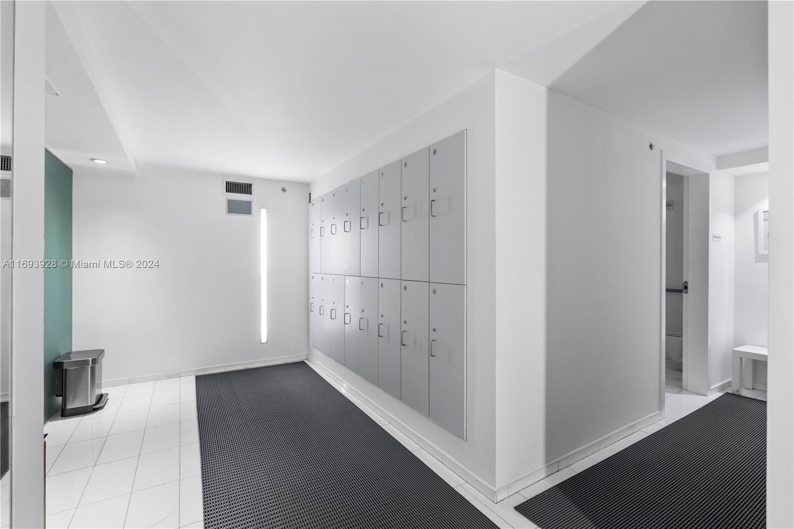 1040 Biscayne Blvd #1506, Miami FL 33132