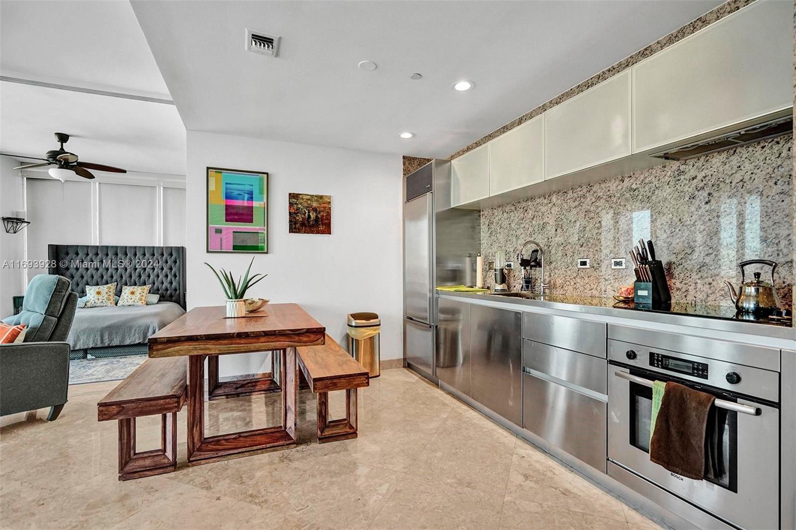 1040 Biscayne Blvd #1506, Miami FL 33132