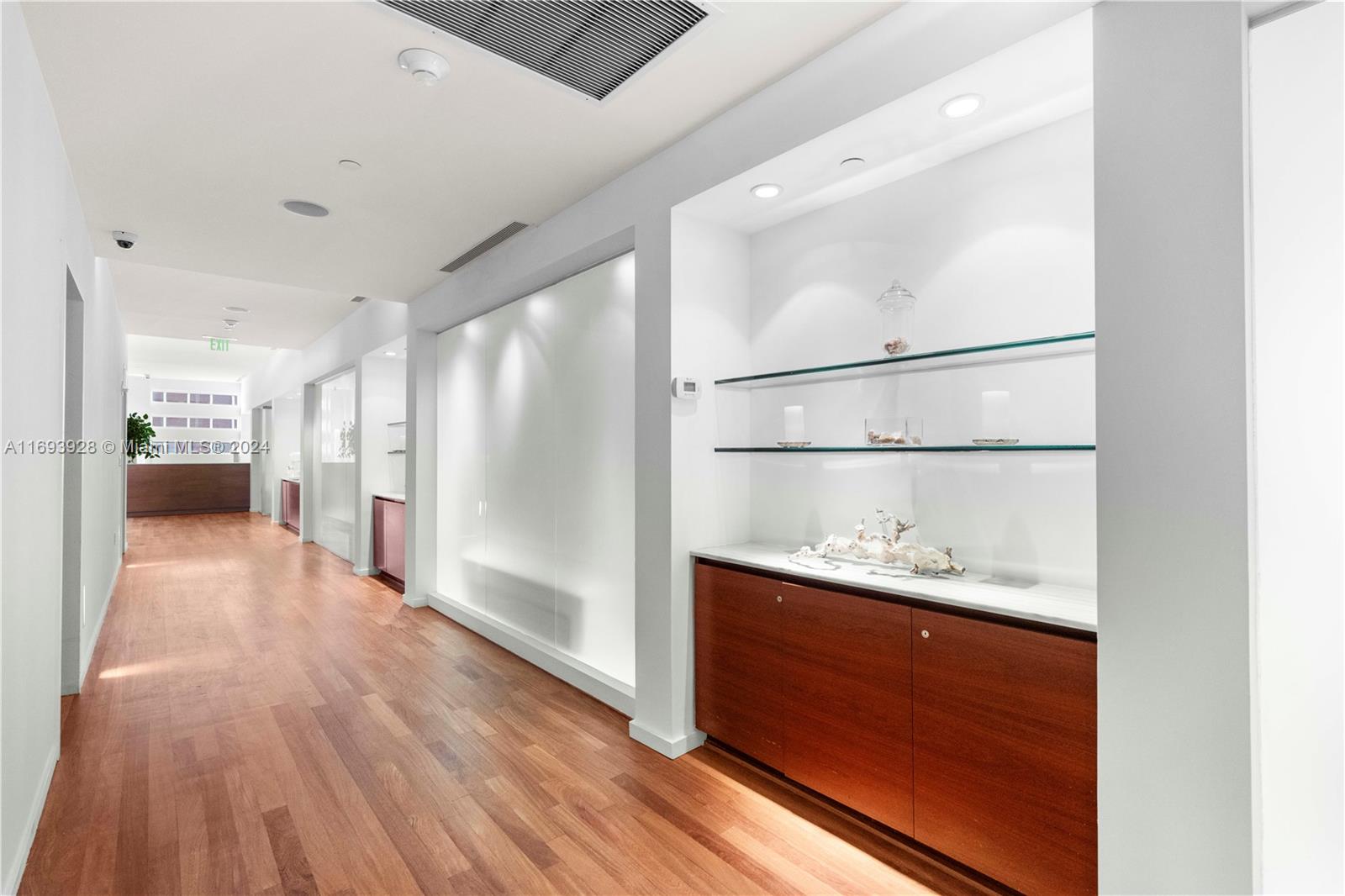 1040 Biscayne Blvd #1506, Miami FL 33132
