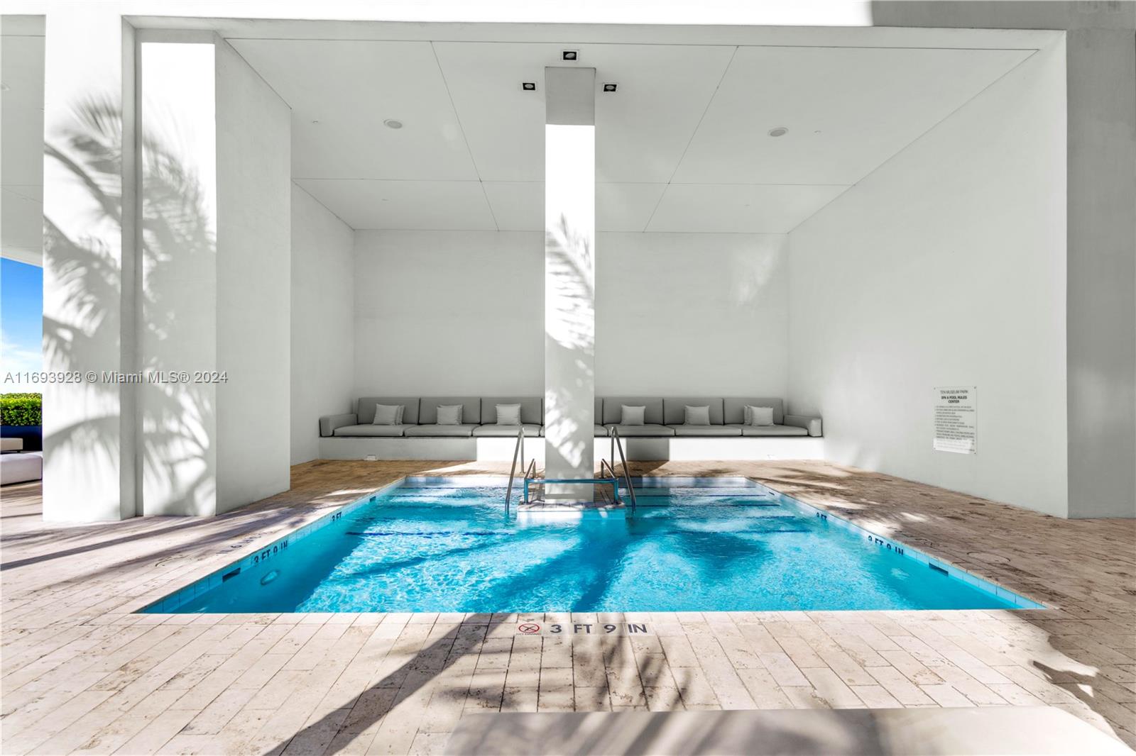 1040 Biscayne Blvd #1506, Miami FL 33132