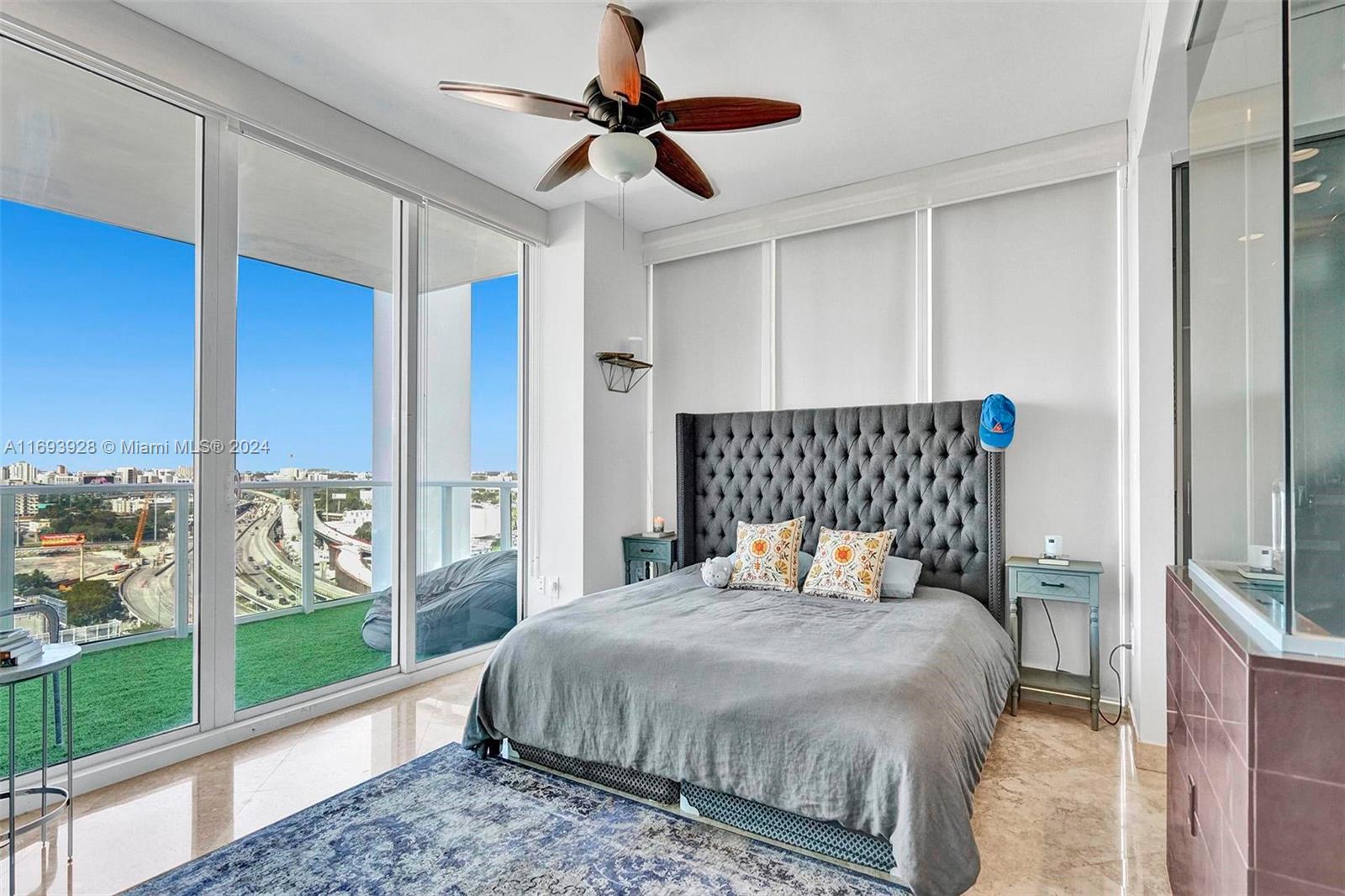 1040 Biscayne Blvd #1506, Miami FL 33132
