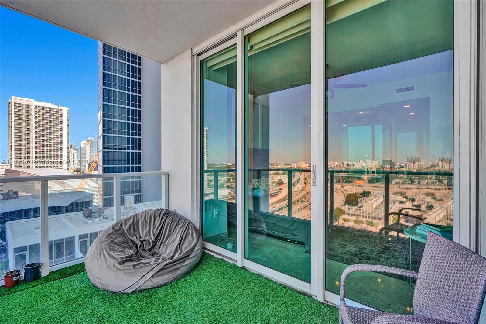 1040 Biscayne Blvd #1506, Miami FL 33132