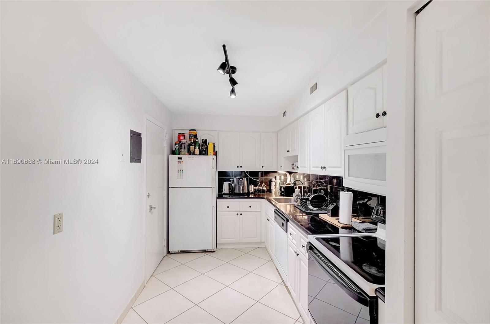 6770 Indian Creek Dr #4R, Miami Beach, Florida image 11