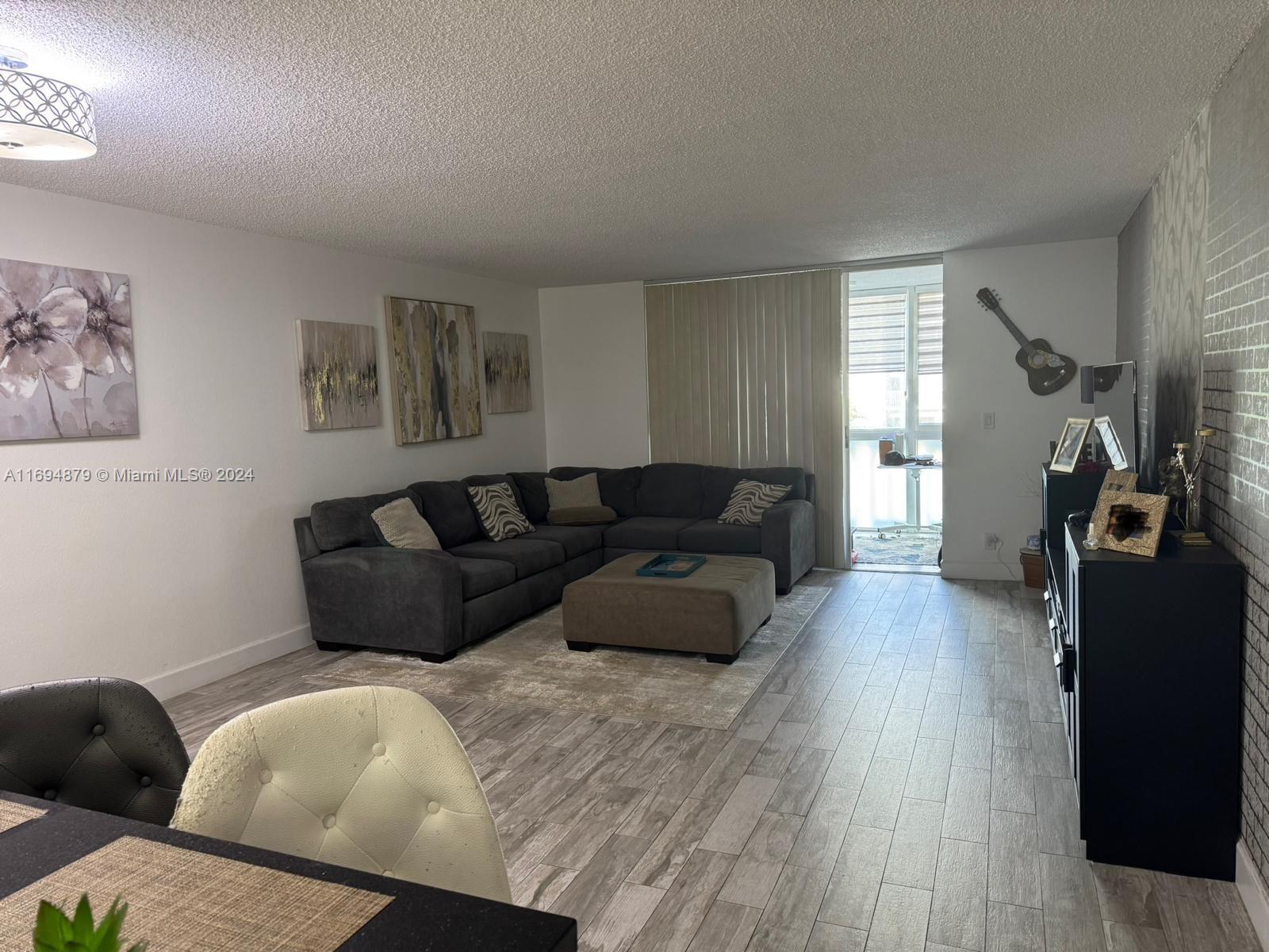 900 NE 12th Ave #302, Hallandale Beach, Florida image 9