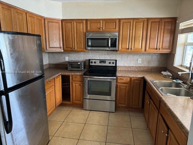 1433-1435 SE 2nd Ave, Deerfield Beach, Florida image 6