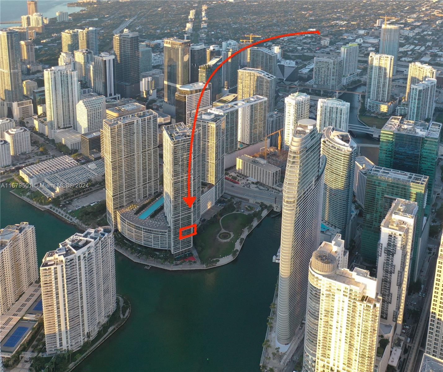 465 Brickell Ave #1002, Miami FL 33131