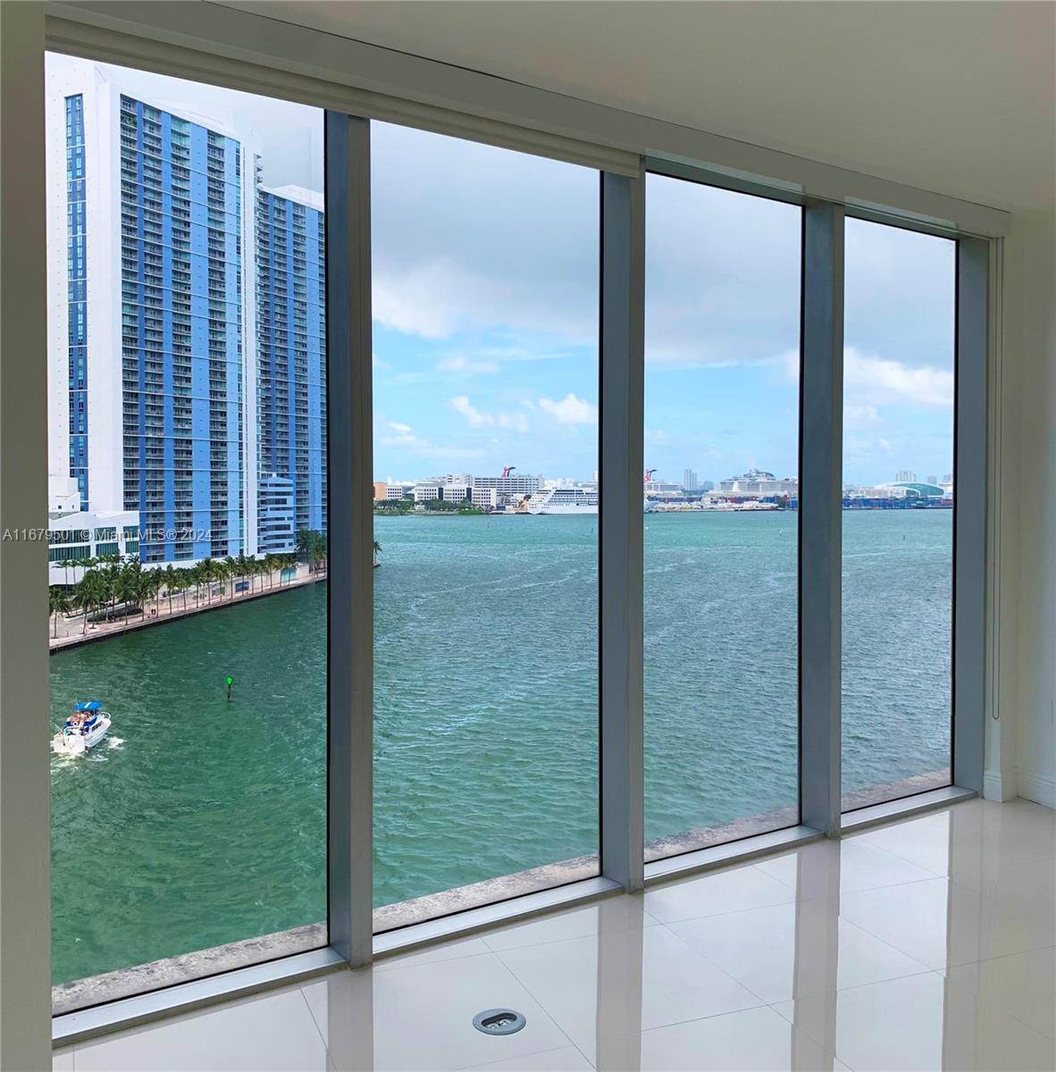 465 Brickell Ave #1002, Miami FL 33131