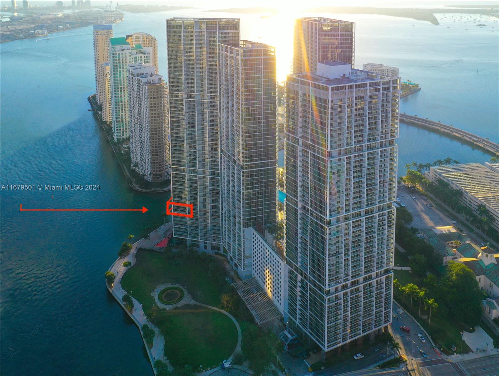 465 Brickell Ave #1002, Miami FL 33131
