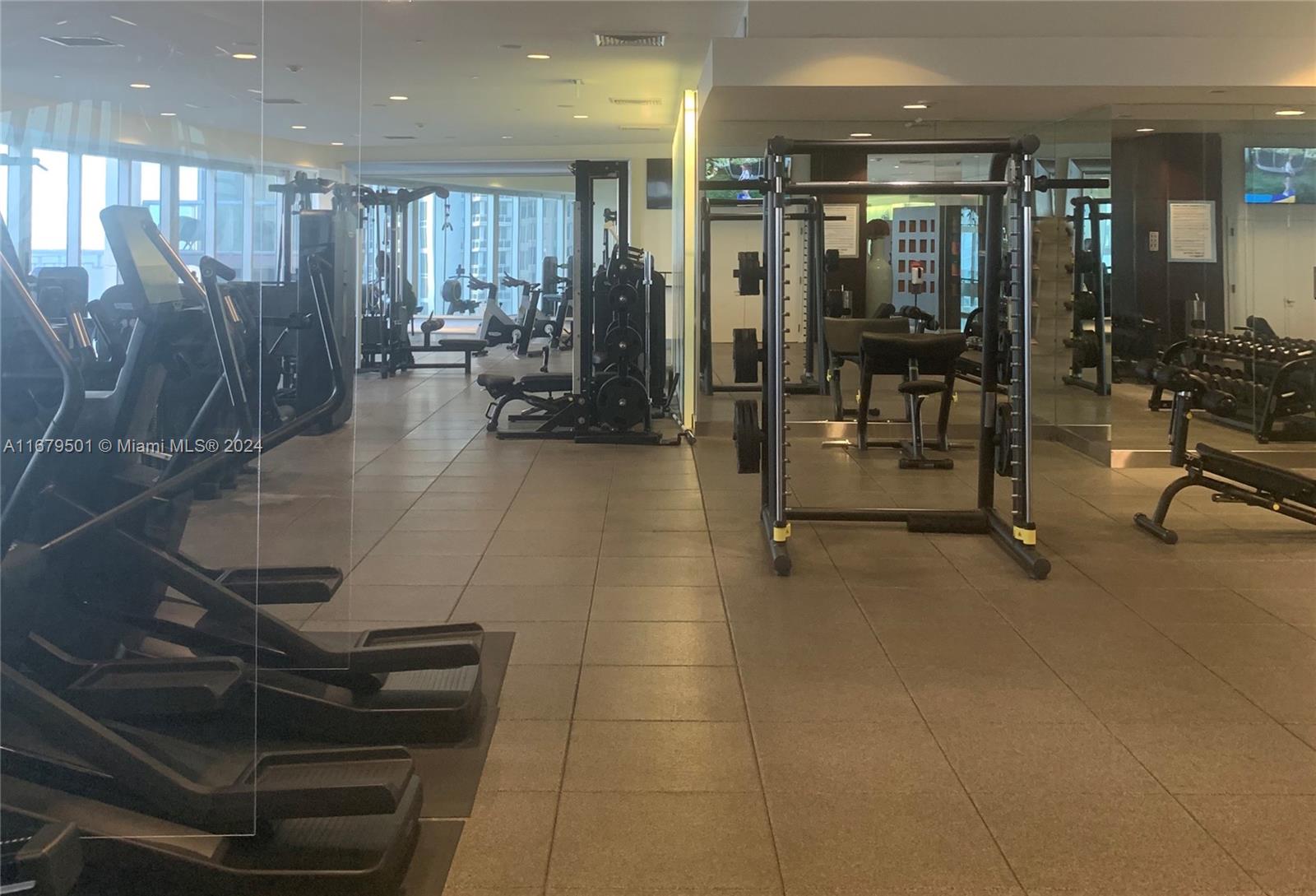 465 Brickell Ave #1002, Miami FL 33131