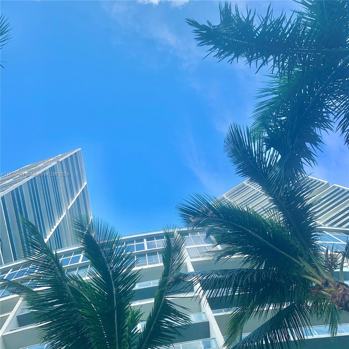 465 Brickell Ave #1002, Miami FL 33131