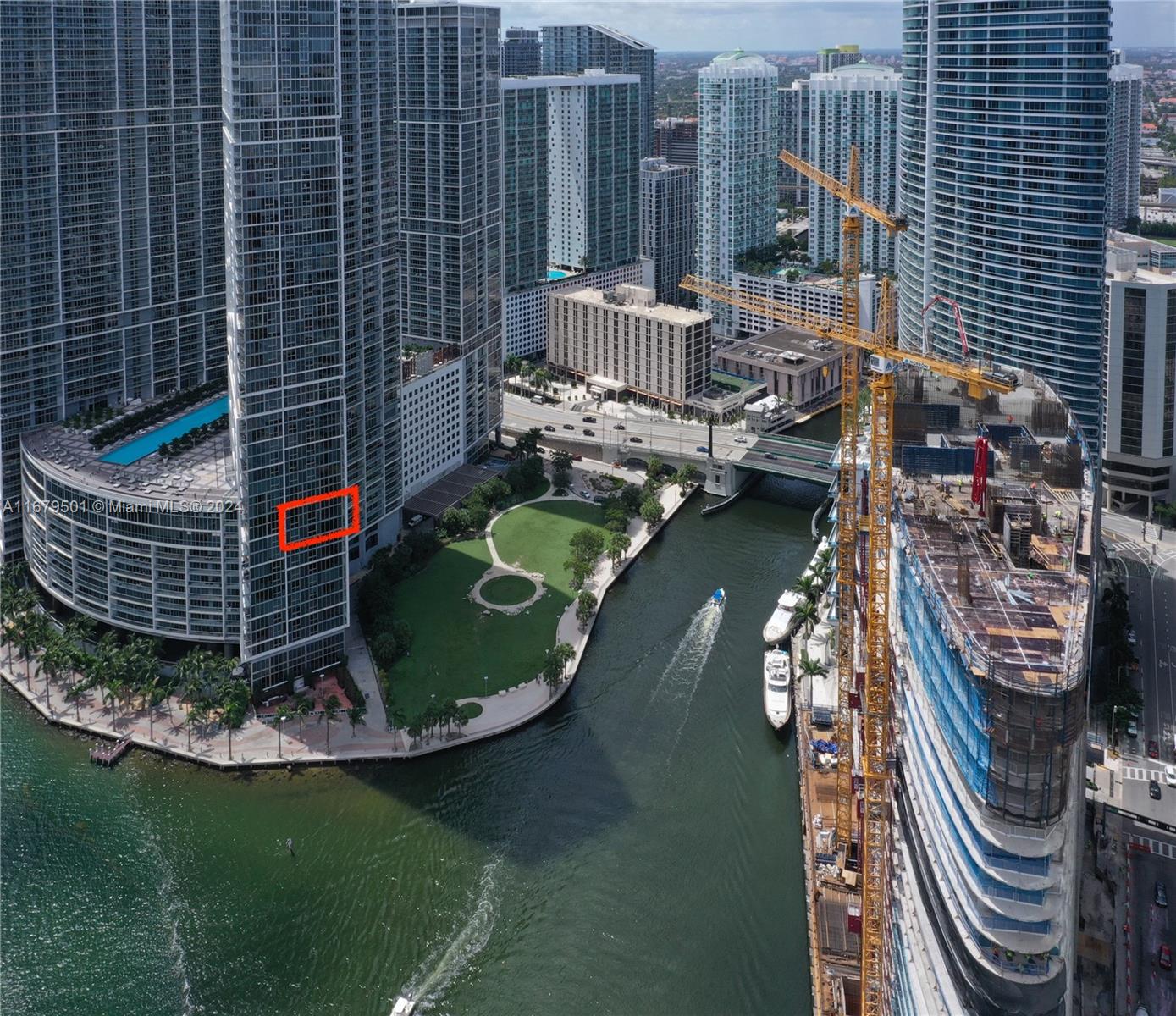 465 Brickell Ave #1002, Miami FL 33131