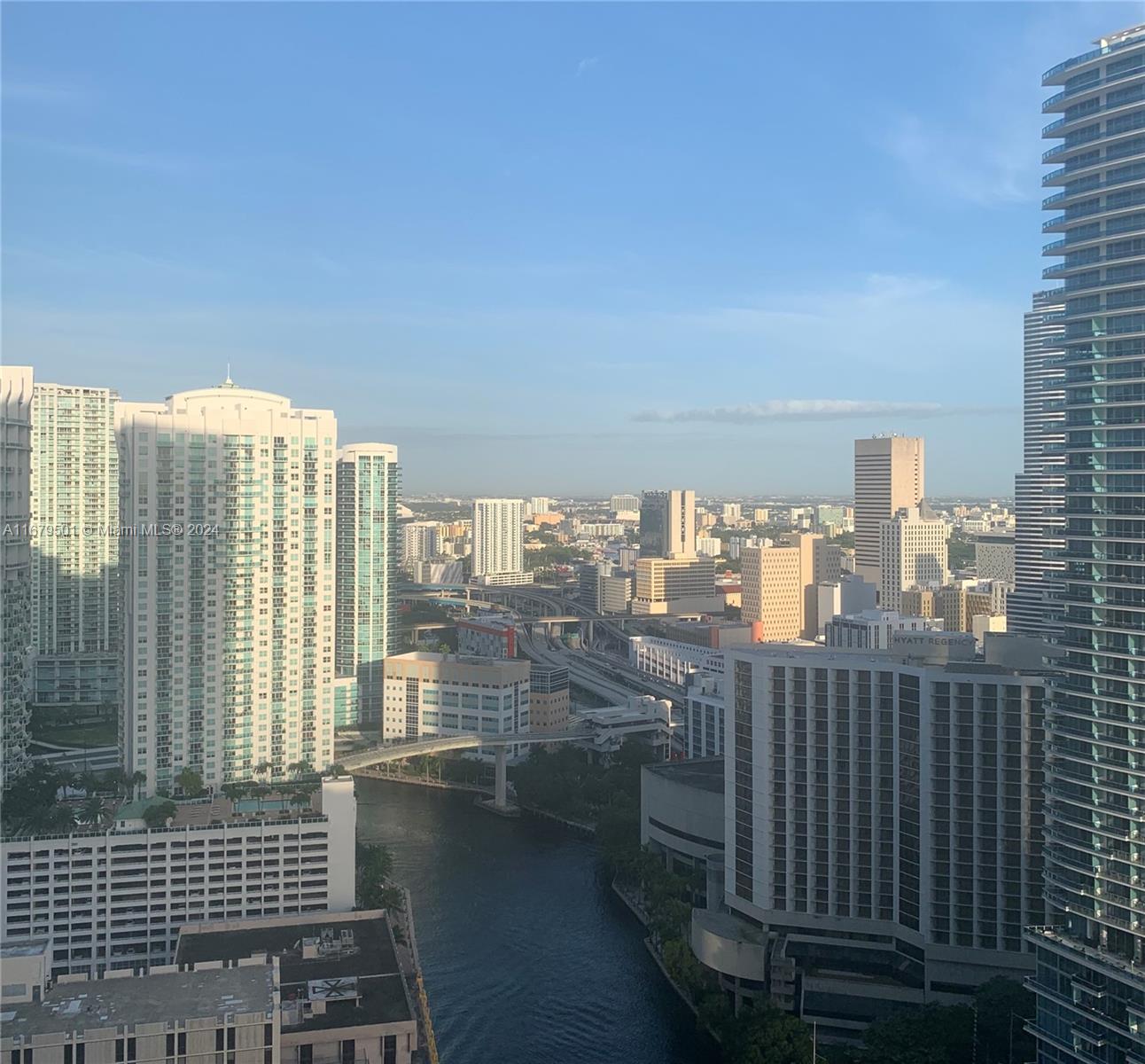 465 Brickell Ave #1002, Miami FL 33131