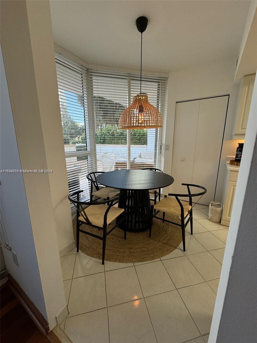 21205 Yacht Club Dr #401, Aventura, Florida image 8