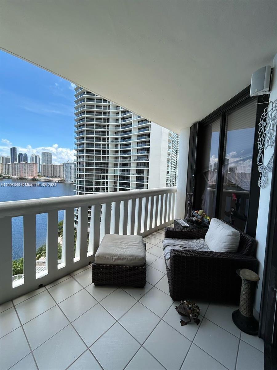 3000 Island Blvd #1201, Aventura, Florida image 25