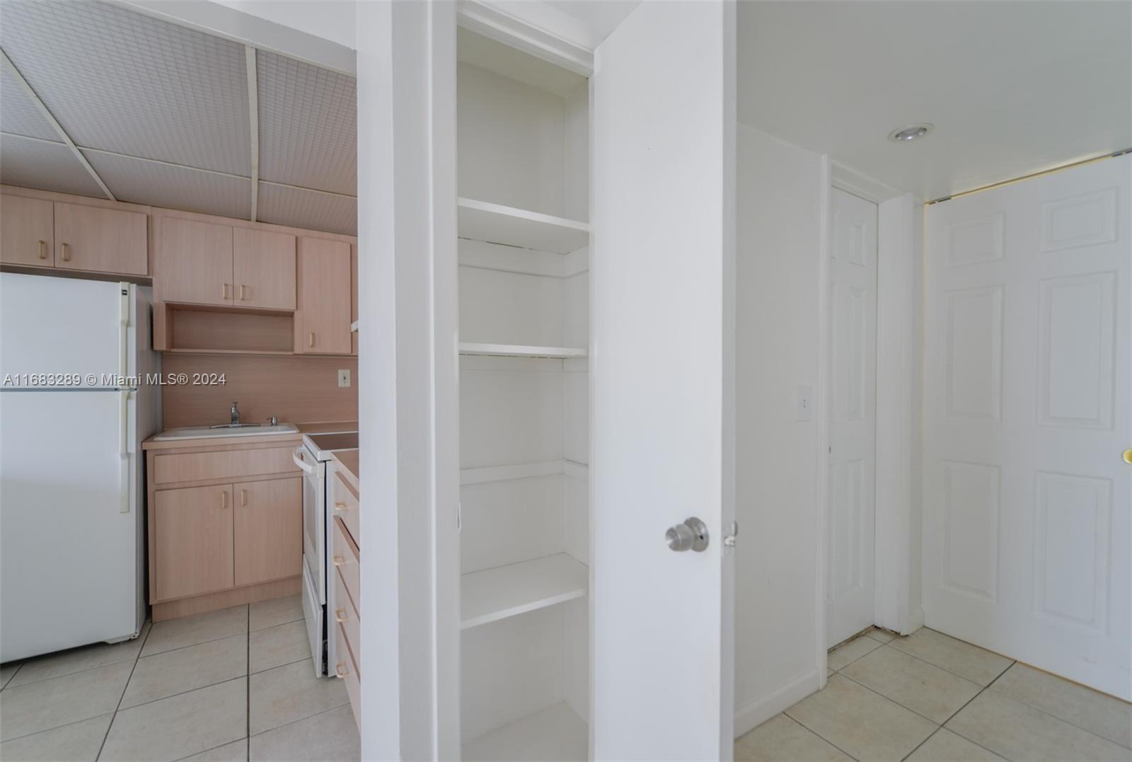 926 Michigan Ave #1, Miami Beach, Florida image 6