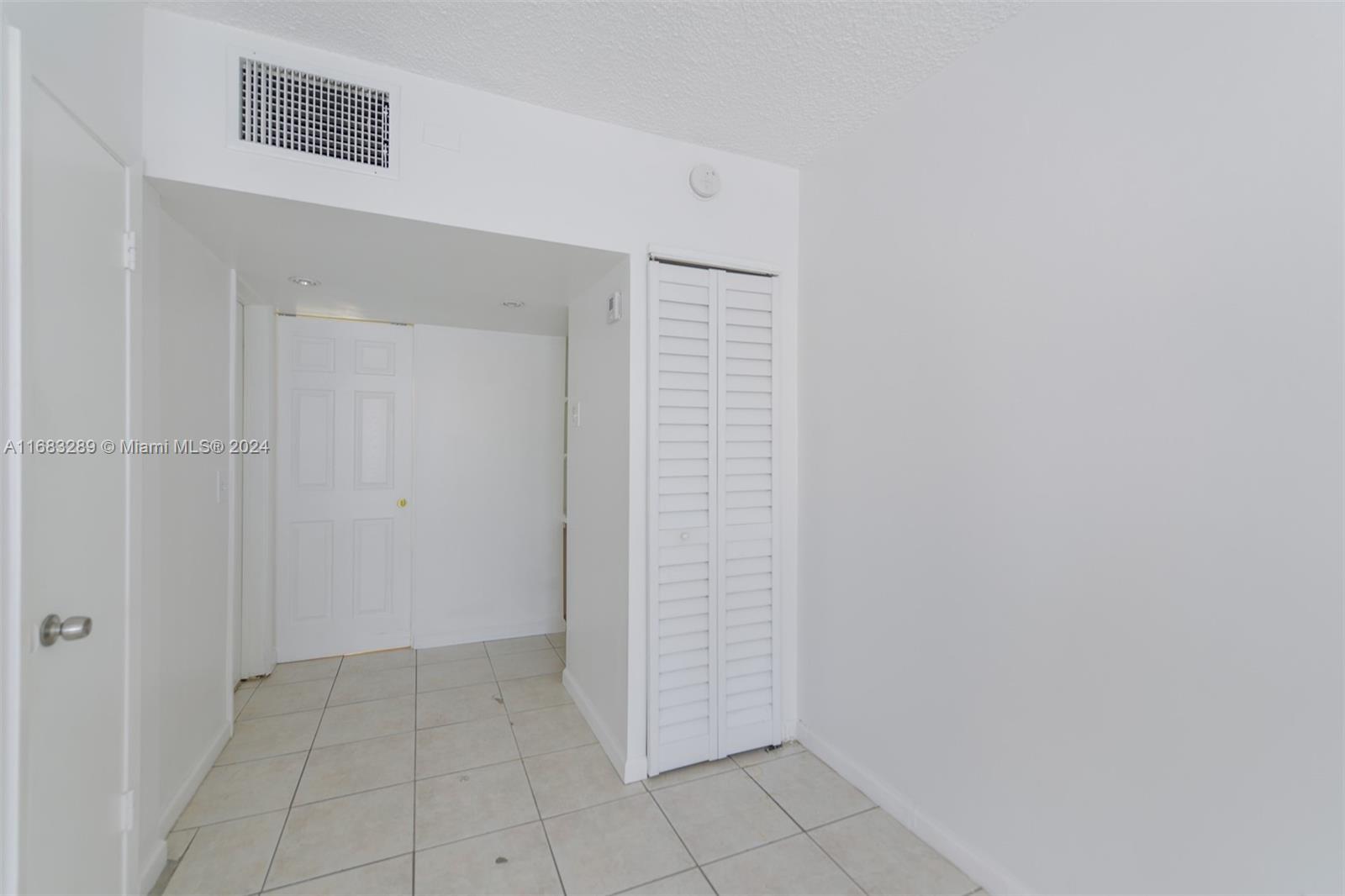 926 Michigan Ave #1, Miami Beach, Florida image 7