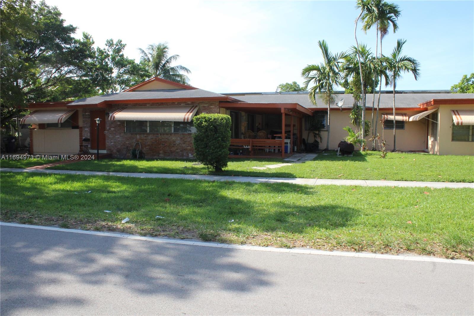 545 NE 143rd St, North Miami, Florida image 20