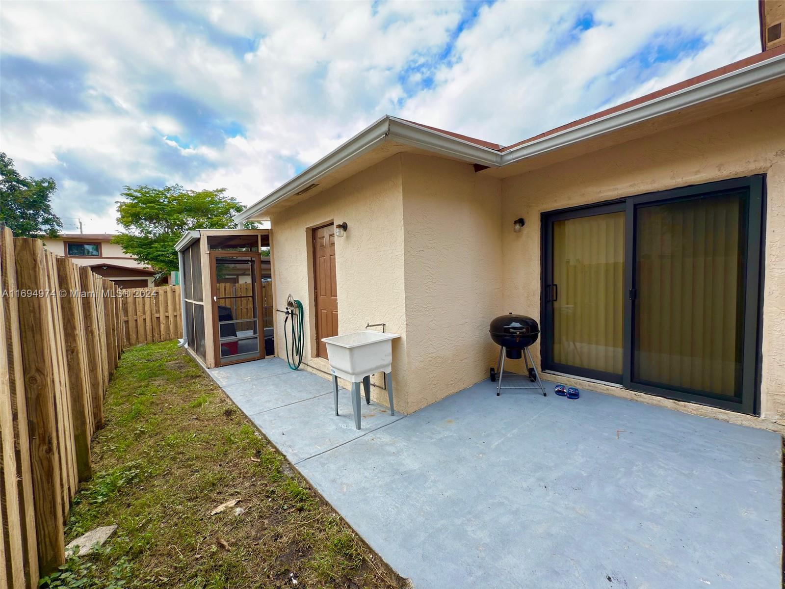 6368 NW 29th St, Sunrise, Florida image 42