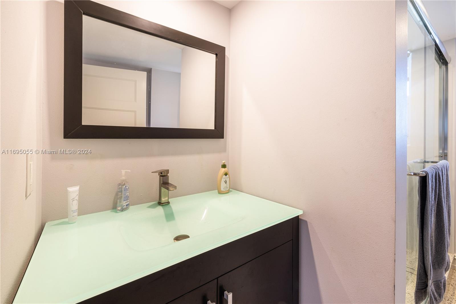 524 Orton Ave #603, Fort Lauderdale, Florida image 17