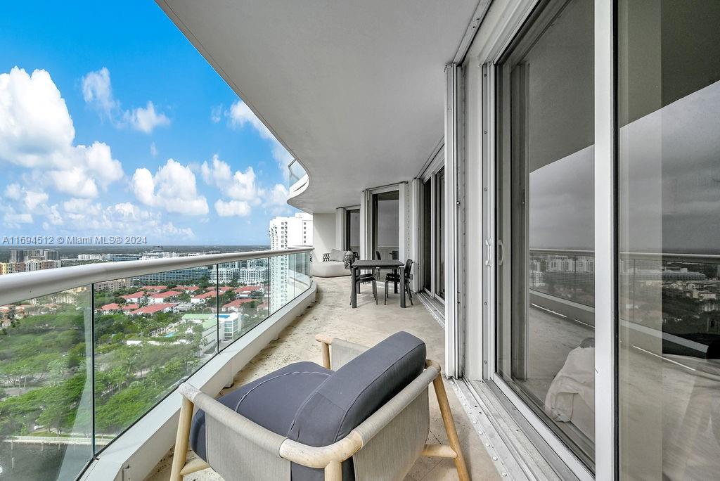 7000 Island Blvd #2708, Aventura, Florida image 22