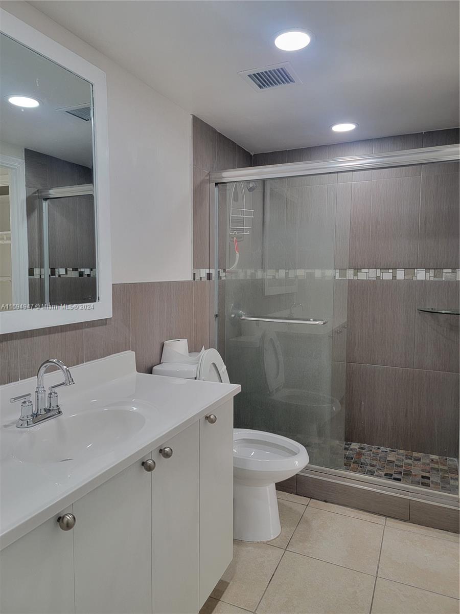 4400 Hillcrest Dr #304-A, Hollywood, Florida image 22