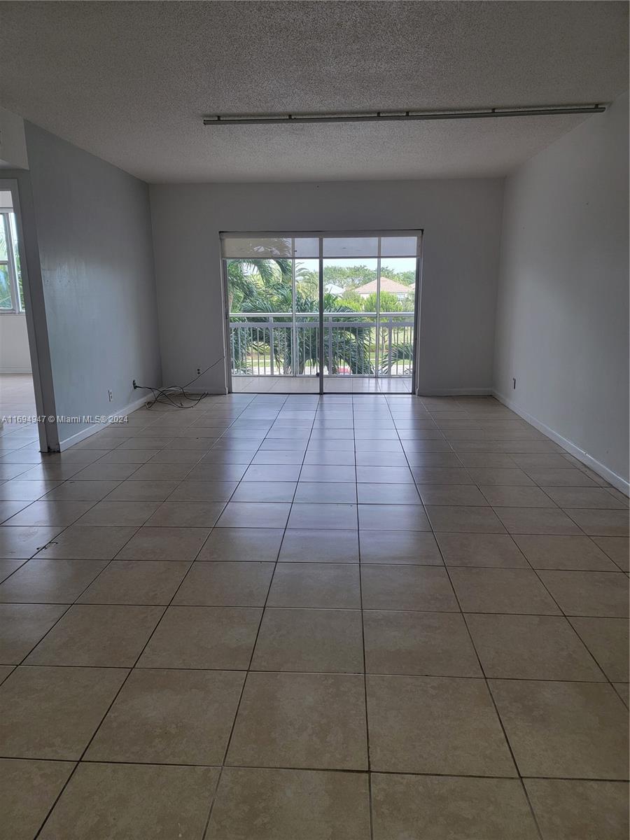 4400 Hillcrest Dr #304-A, Hollywood, Florida image 4