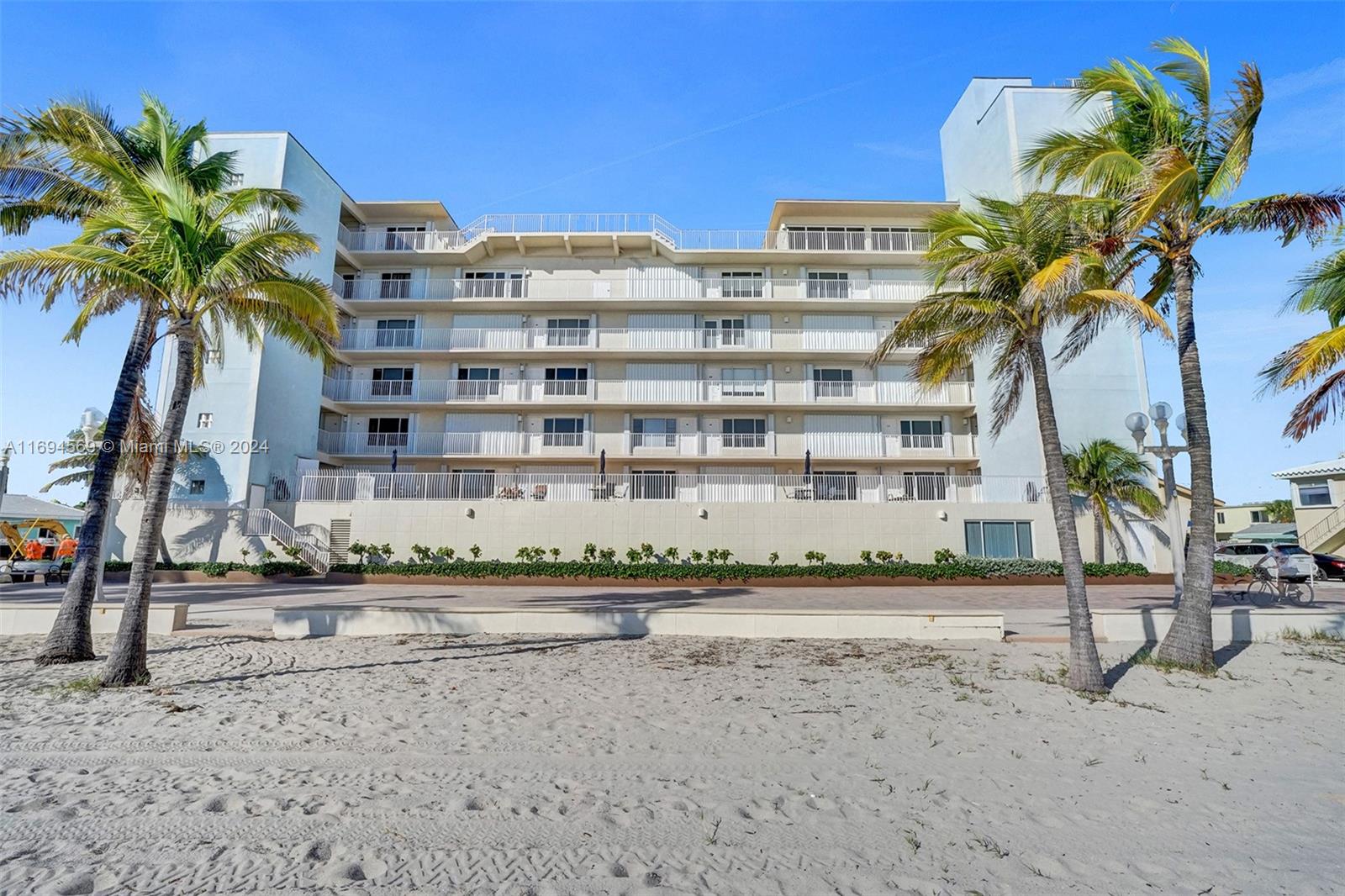 300 Oregon St #503, Hollywood, Florida image 13