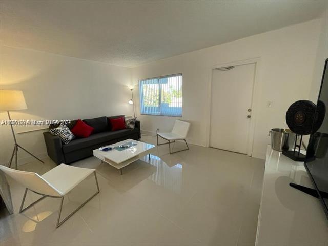 1400 NE 54th St #205, Fort Lauderdale, Florida image 3