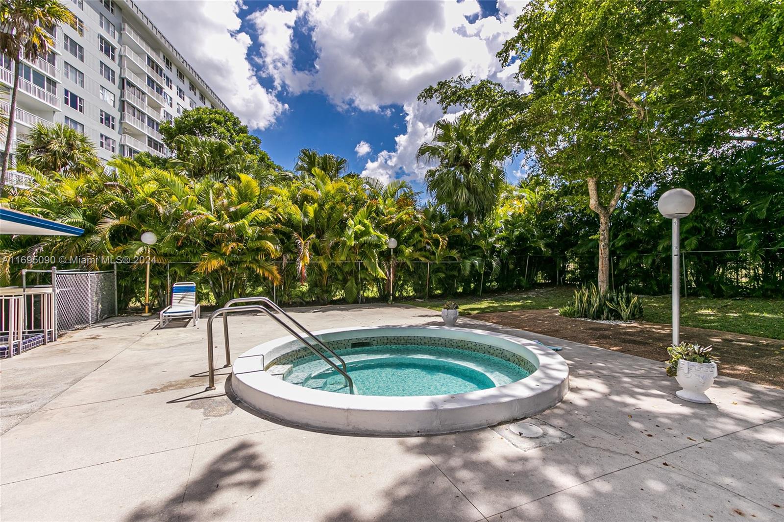 Residential, Hollywood, Florida image 19