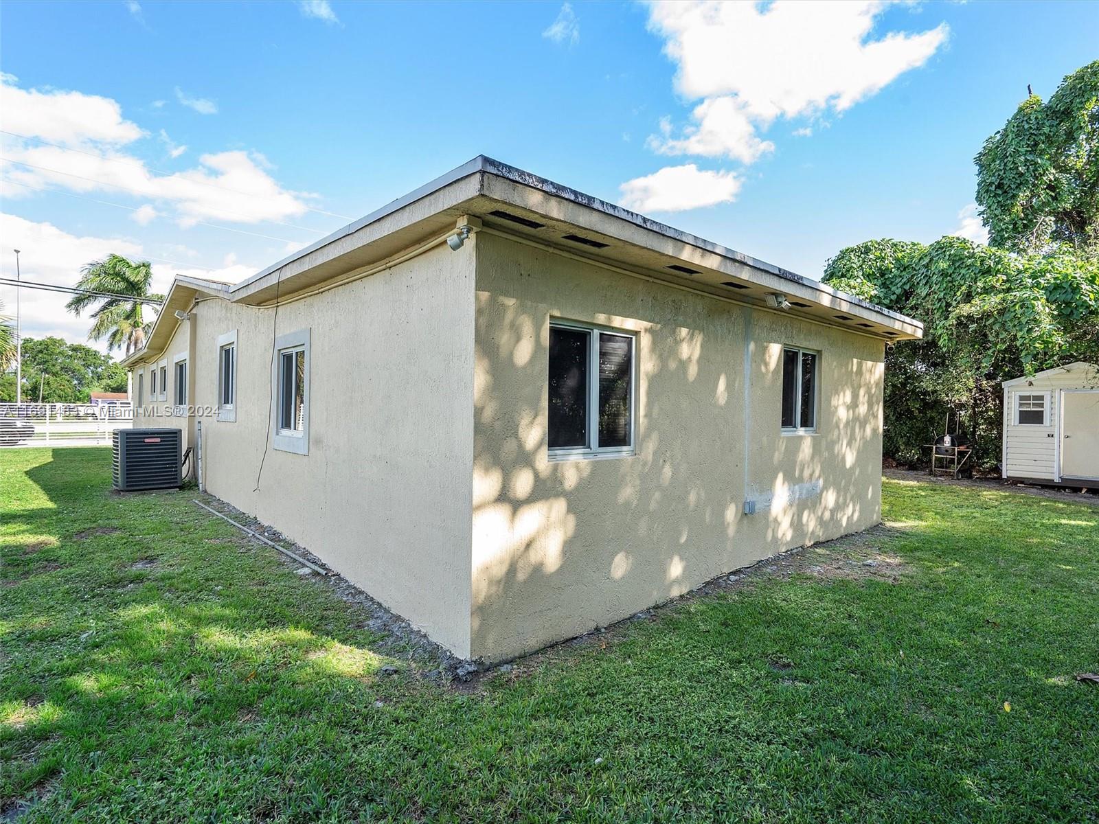 Residential, Miami Gardens, Florida image 11