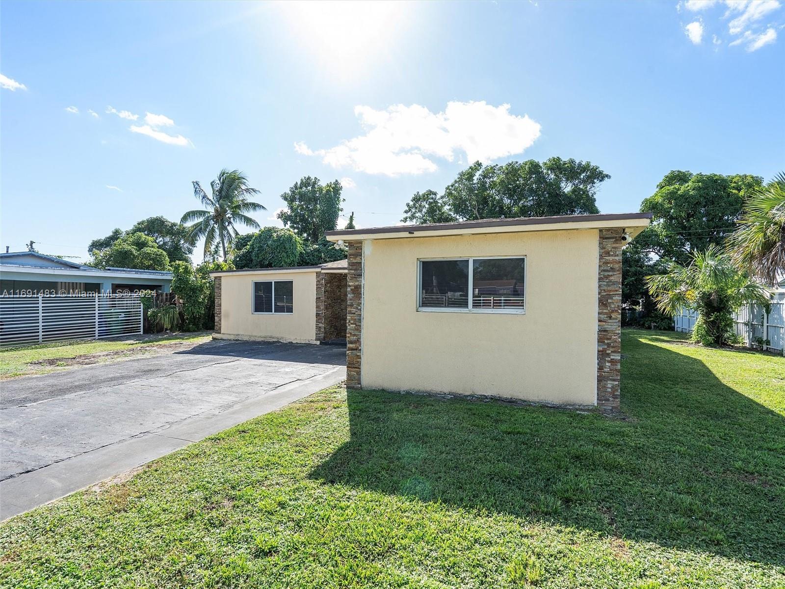 Residential, Miami Gardens, Florida image 15