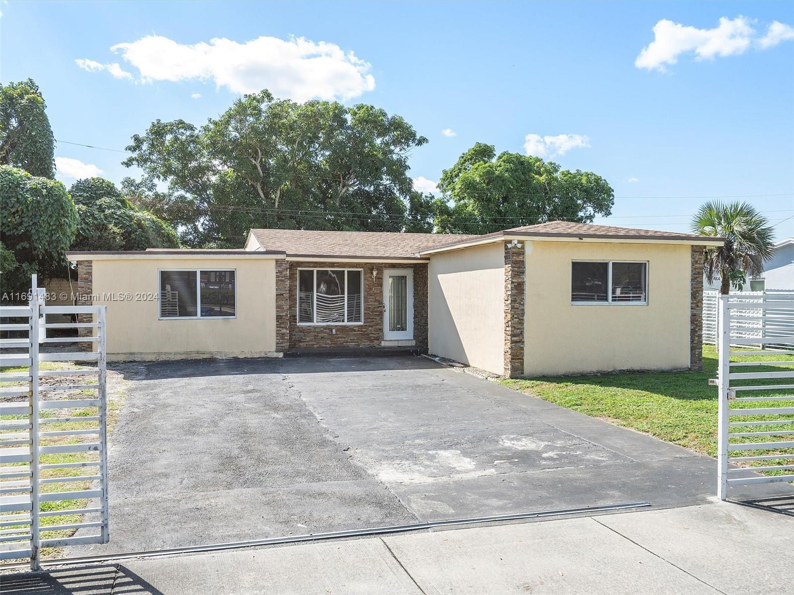 Residential, Miami Gardens, Florida image 6