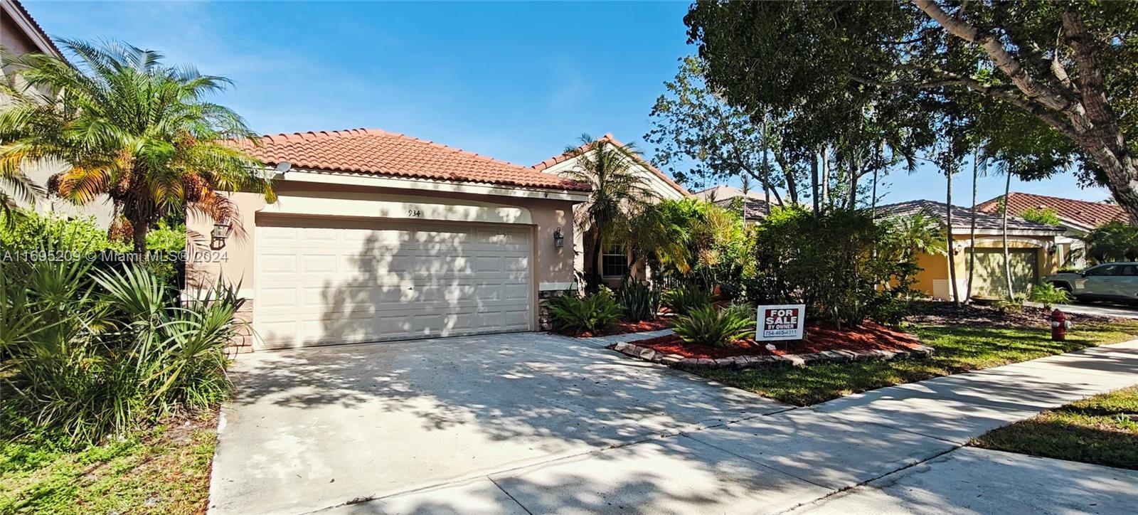 934 Sunflower Cir, Weston, Florida image 1