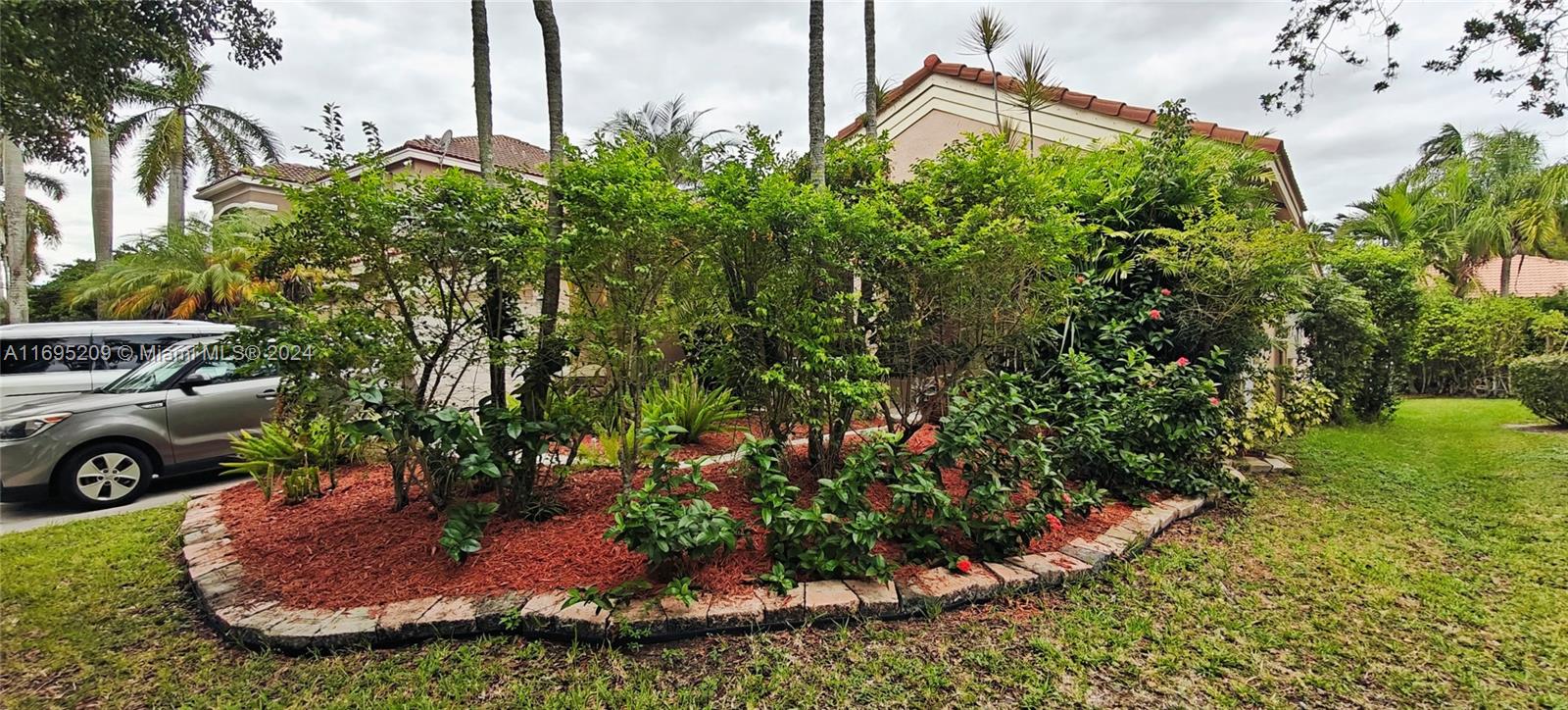 934 Sunflower Cir, Weston, Florida image 35