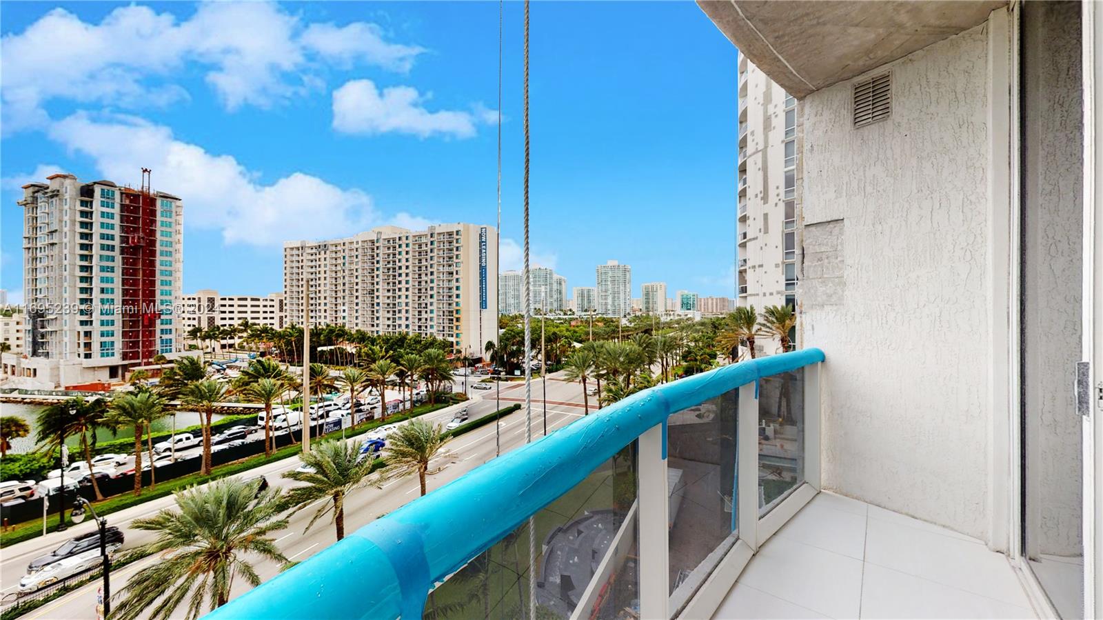 15811 Collins Ave #504, Sunny Isles Beach, Florida image 23