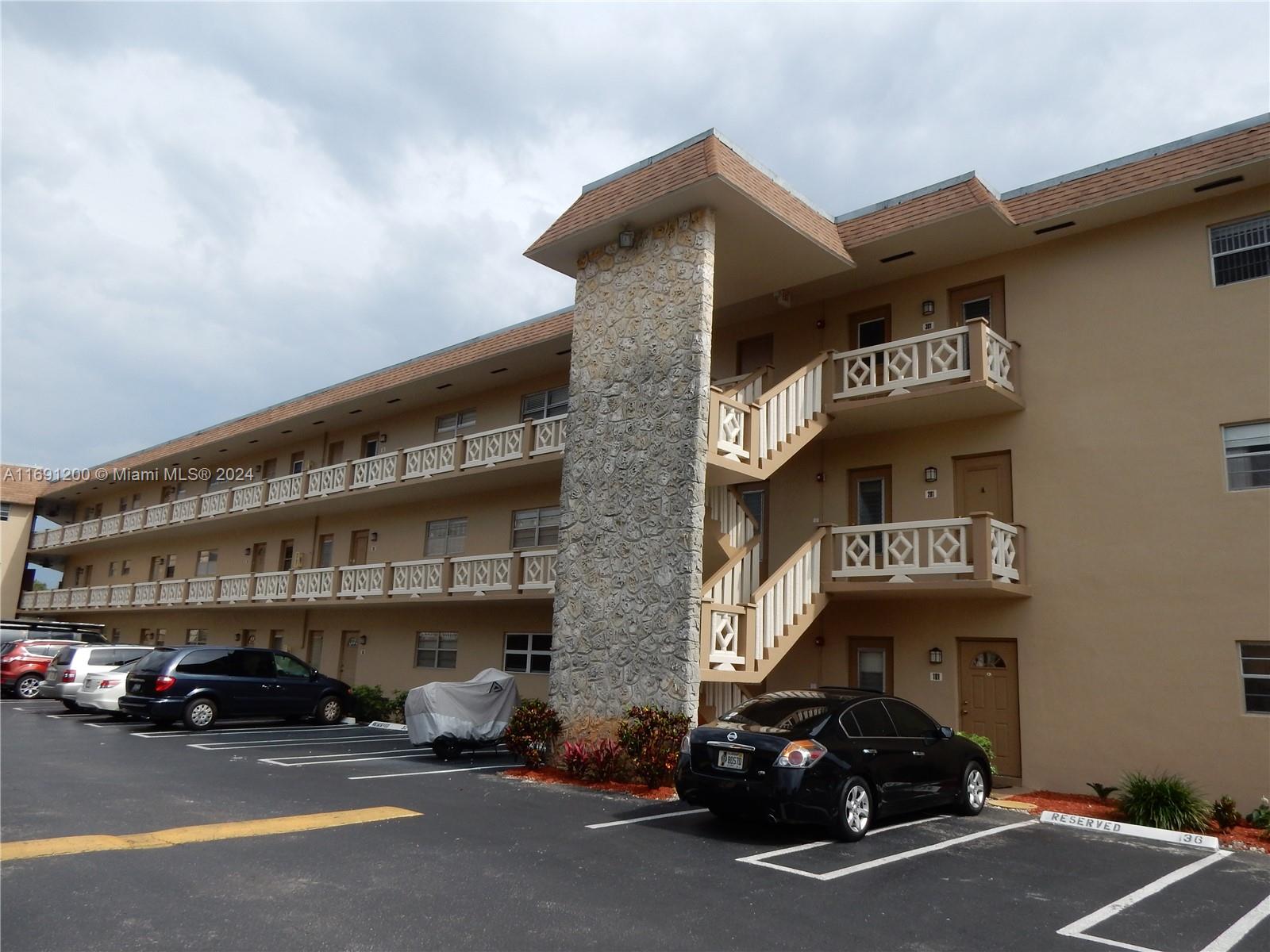 5051 W Oakland Park Blvd #302, Lauderdale Lakes, Florida image 27