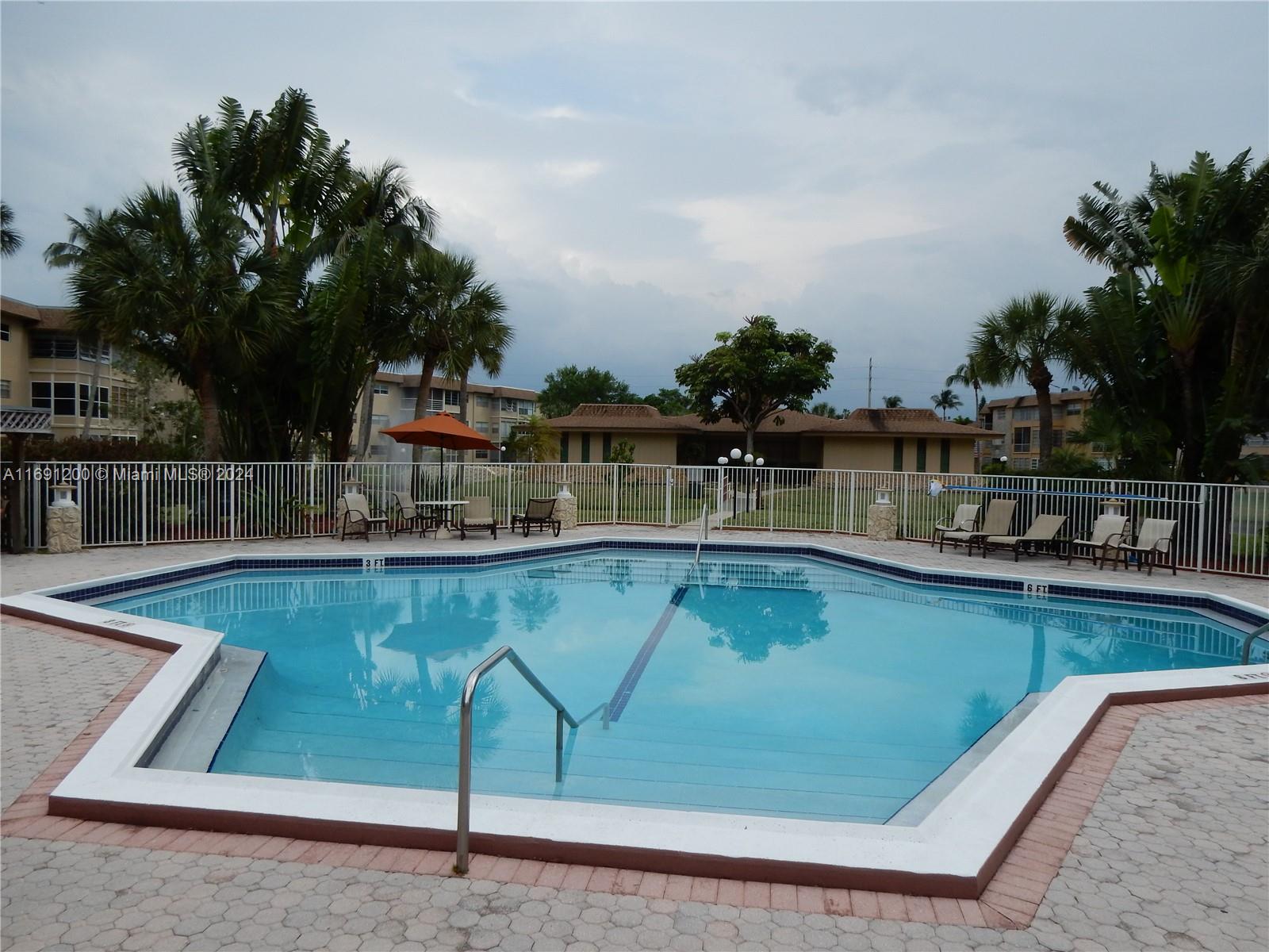 5051 W Oakland Park Blvd #302, Lauderdale Lakes, Florida image 44