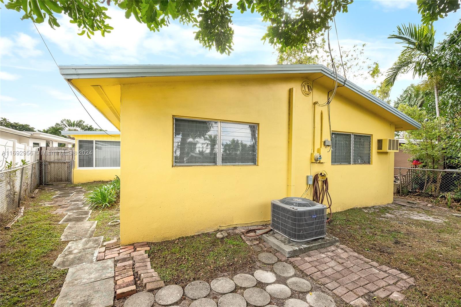 1009 NE 18th St, Fort Lauderdale, Florida image 37