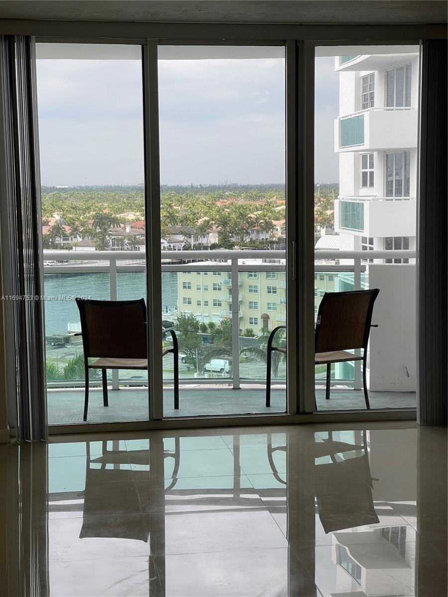 3001 S Ocean Dr #933, Hollywood, Florida image 2