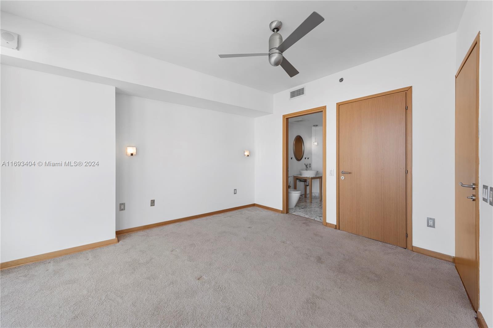 450 Alton Rd #3206, Miami Beach FL 33139