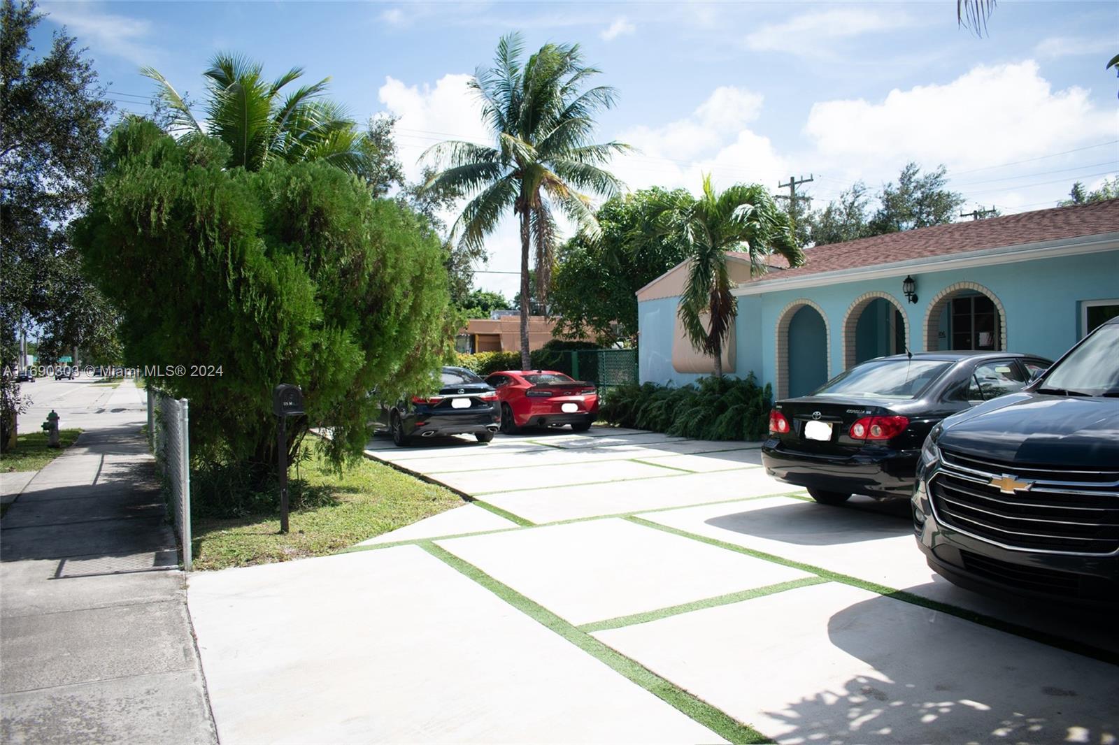 2206 Washington St, Hollywood, Florida image 2