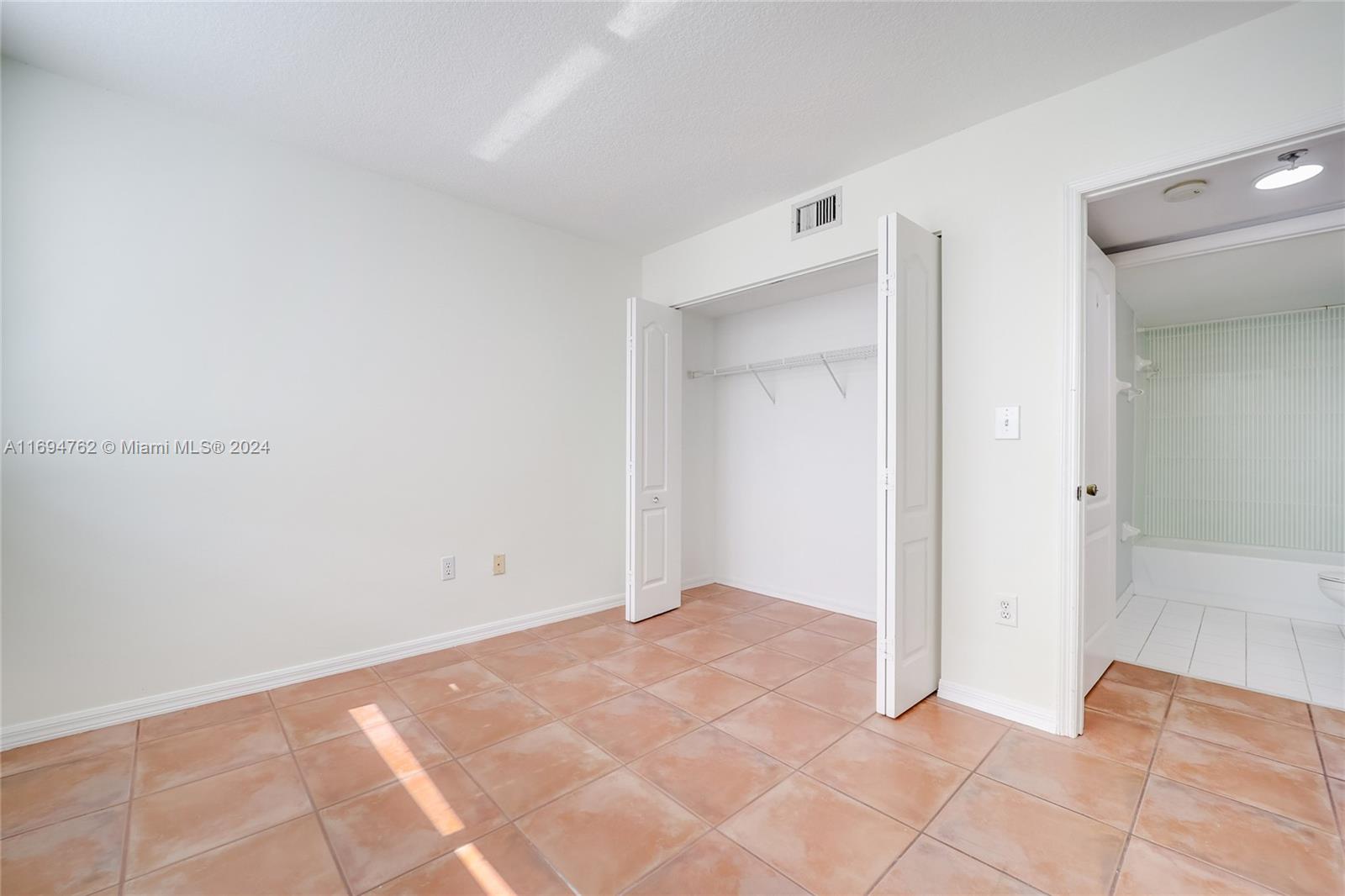 2642 Collins Ave #411, Miami Beach, Florida image 11