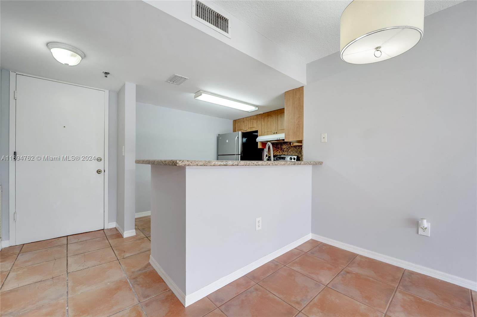 2642 Collins Ave #411, Miami Beach, Florida image 4