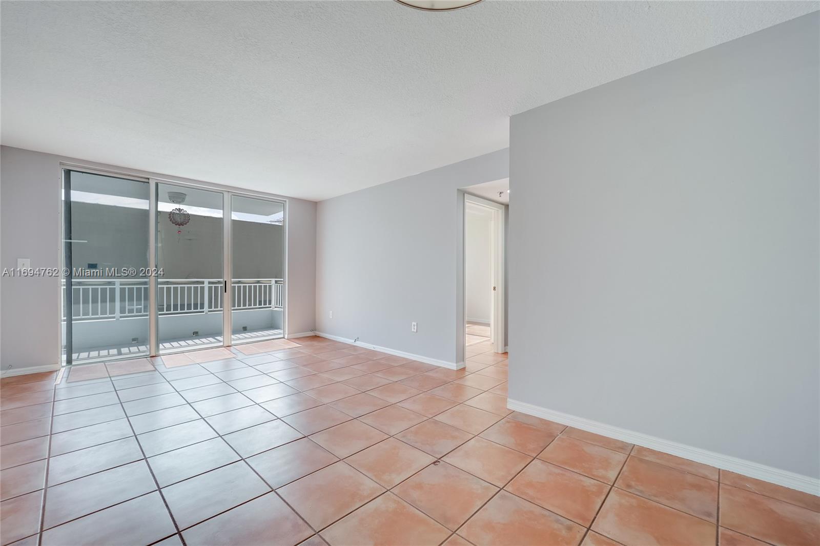 2642 Collins Ave #411, Miami Beach, Florida image 6