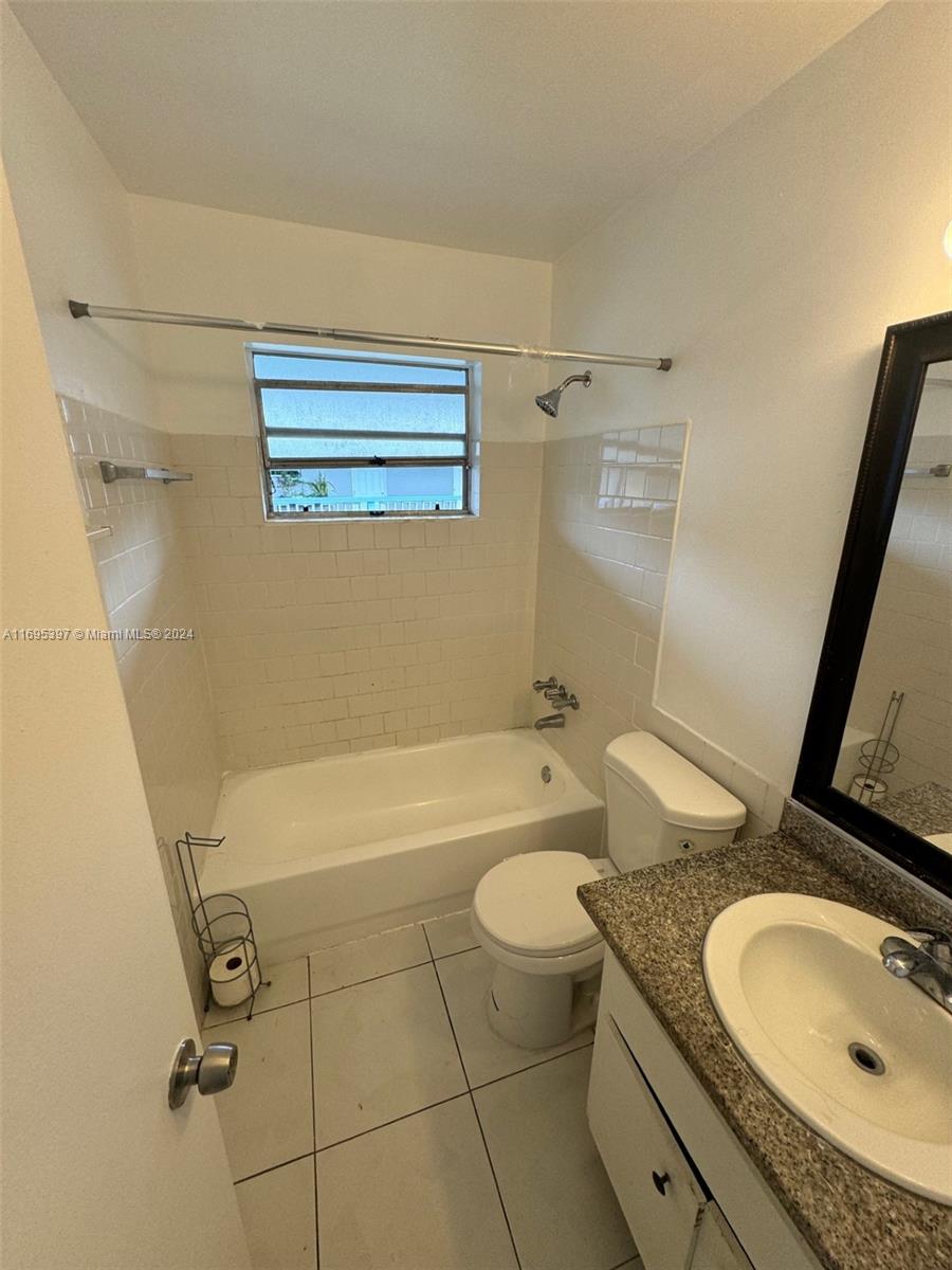 7441 Kimberly Blvd #201B, North Lauderdale, Florida image 27