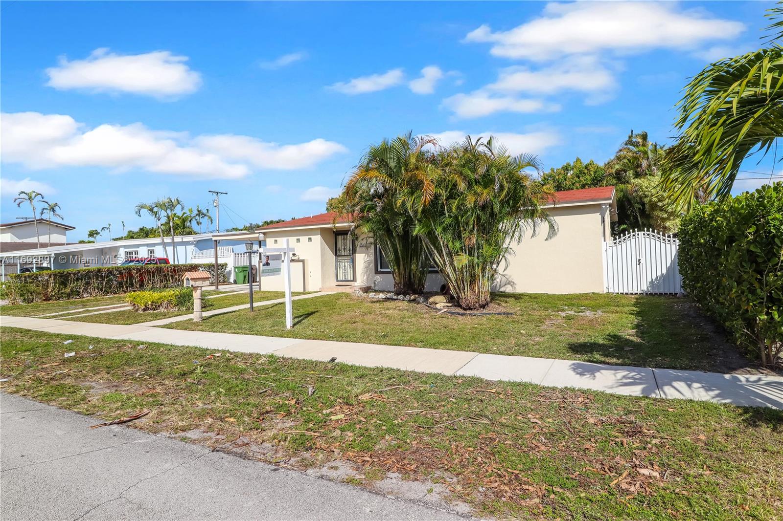 1251 W 62nd St, Hialeah, Florida image 33