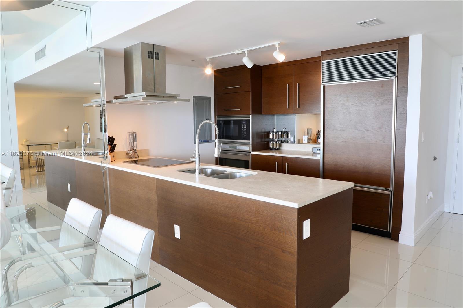 495 Brickell Ave #4503, Miami FL 33131