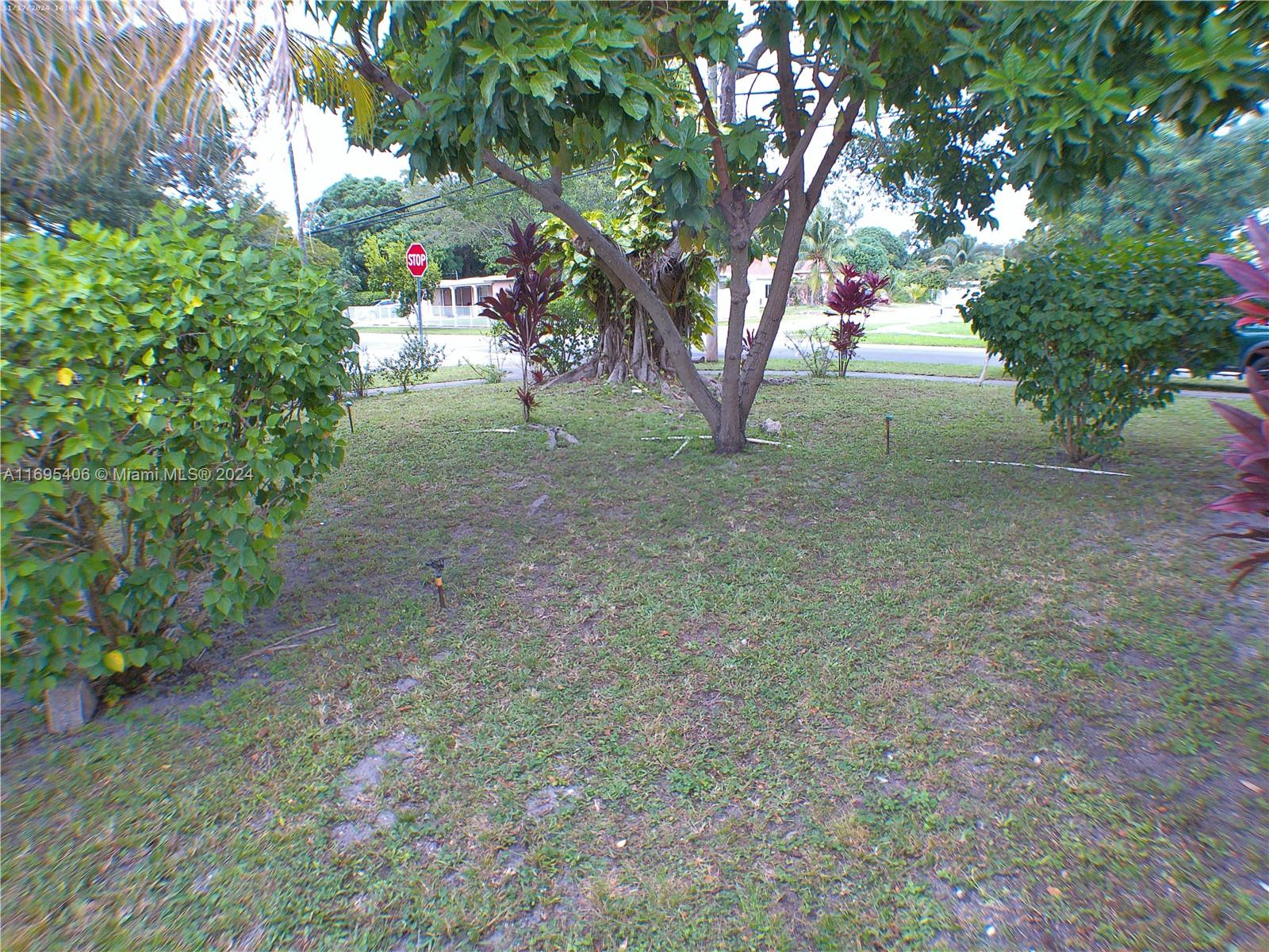 770 NE 140th St, North Miami, Florida image 23